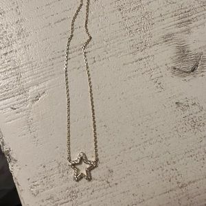 Kendra Scott star necklace